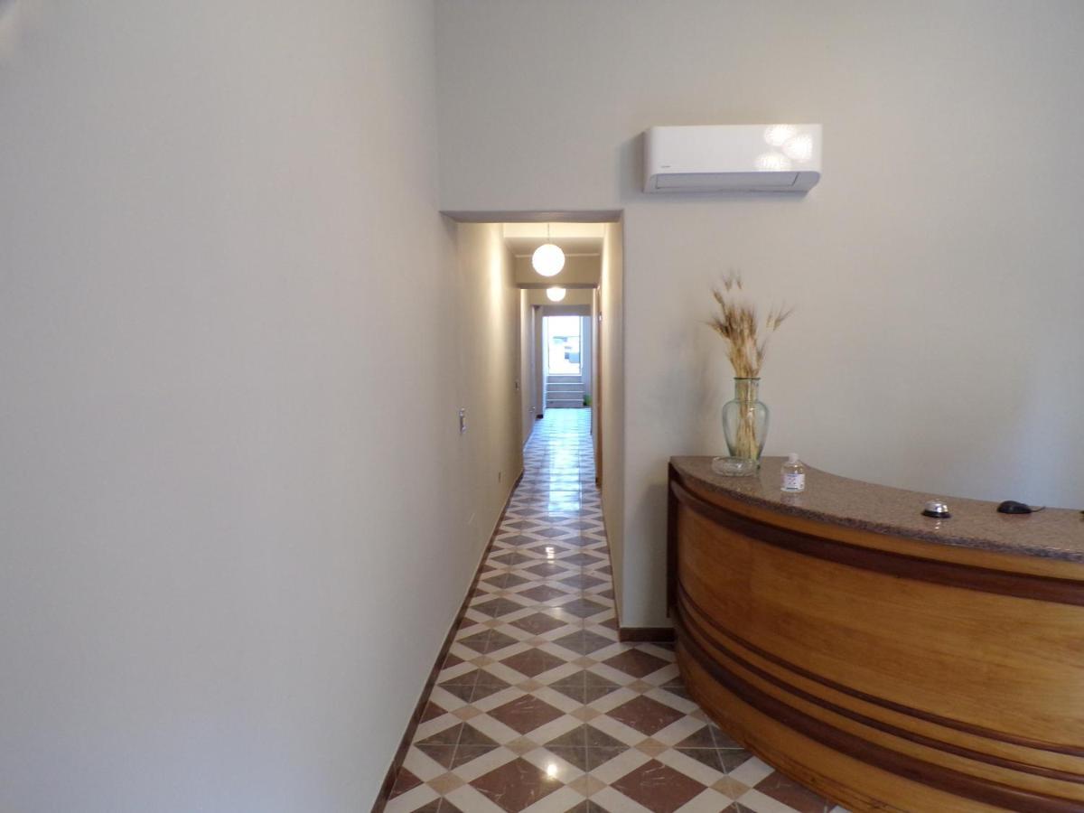 Nuova Aurora Rent Rooms Roccalumera Exterior foto