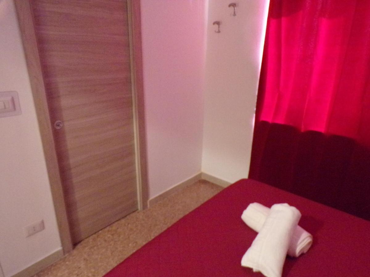 Nuova Aurora Rent Rooms Roccalumera Exterior foto