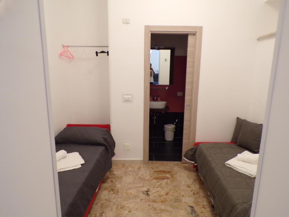Nuova Aurora Rent Rooms Roccalumera Exterior foto